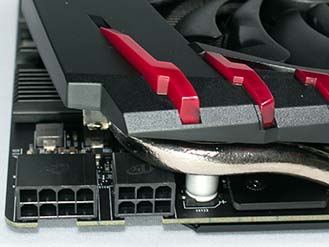 MSI GeForce GTX 1070 GAMING Z 8G. 補助電源コネクタ。